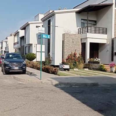 VENTA DE CASA DE 3 PISOS EN ALAMEDA COUNTRY CLUB
